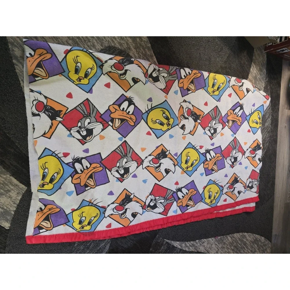 Vintage Looney Tunes 1992‎ Toddler Blanket Bedspread